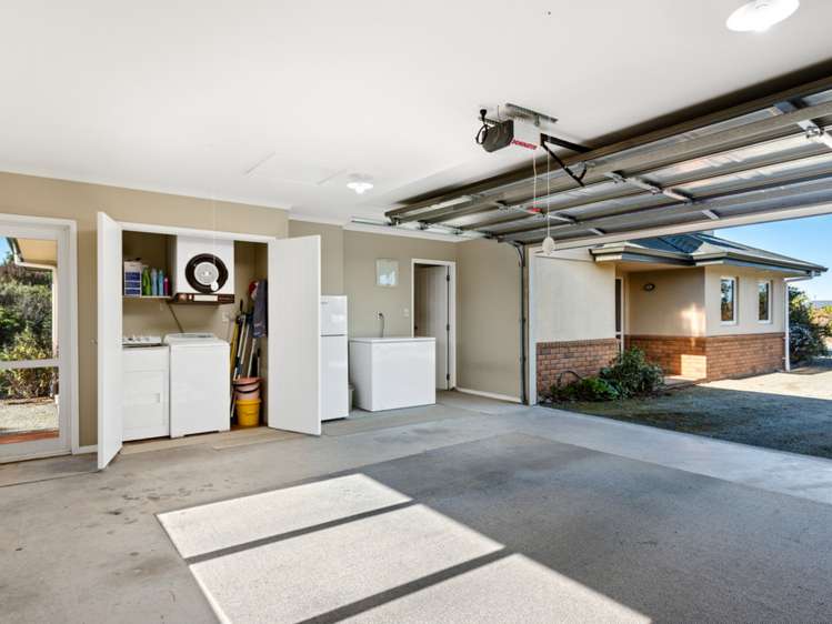 5 Shoreline Place Rarangi_29