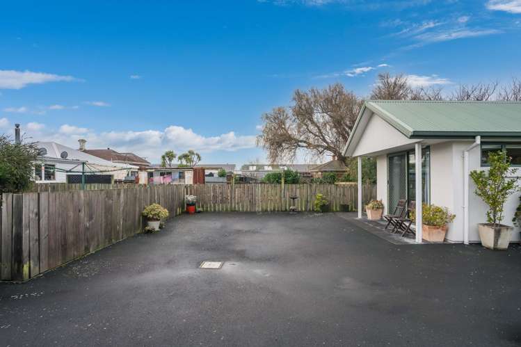 251A Oxford Street South Dunedin_18