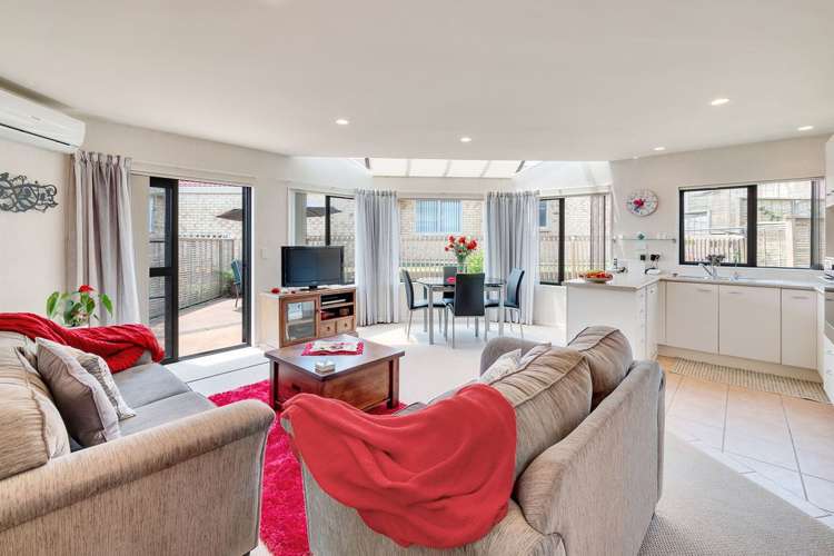 28/169 Sturges Road Henderson_7