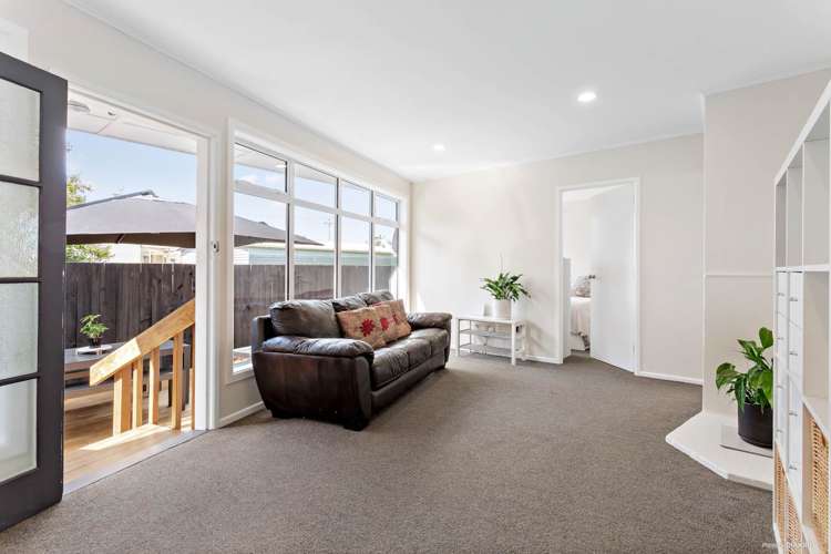 2/4 Tahatai Street Otahuhu_5