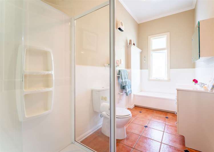 4 George Street Geraldine_11