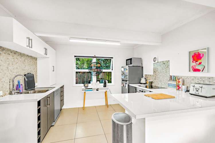 2/6 Murray Road Te Atatu Peninsula_6