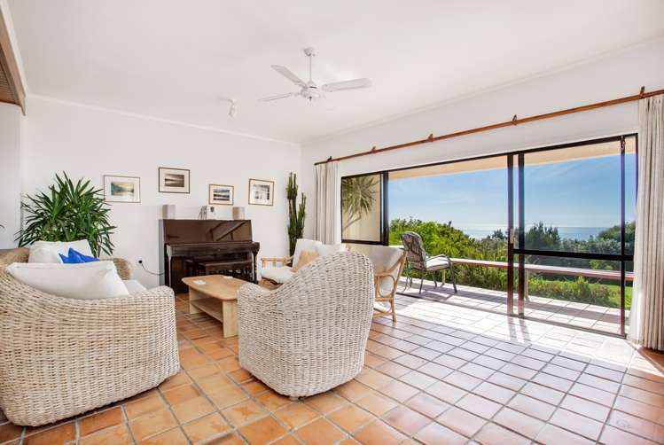 38 Tasman Heights Ahipara_10