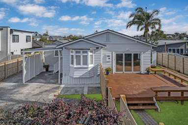 1/9 Kenderdine Road_1