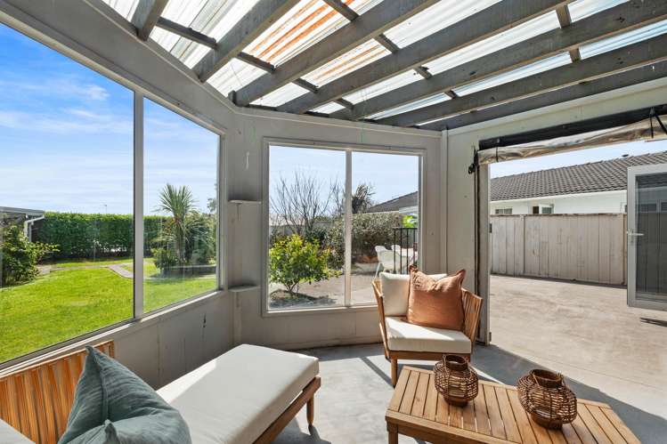 14 Barrett Street Westown_16