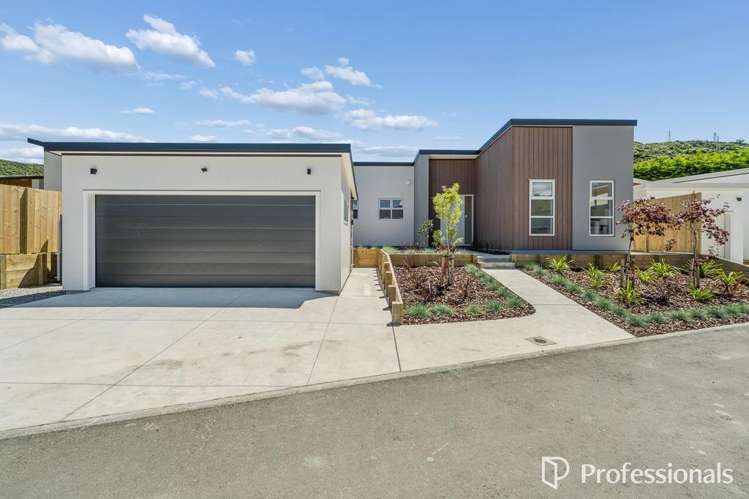 8 Manor Park Road_0