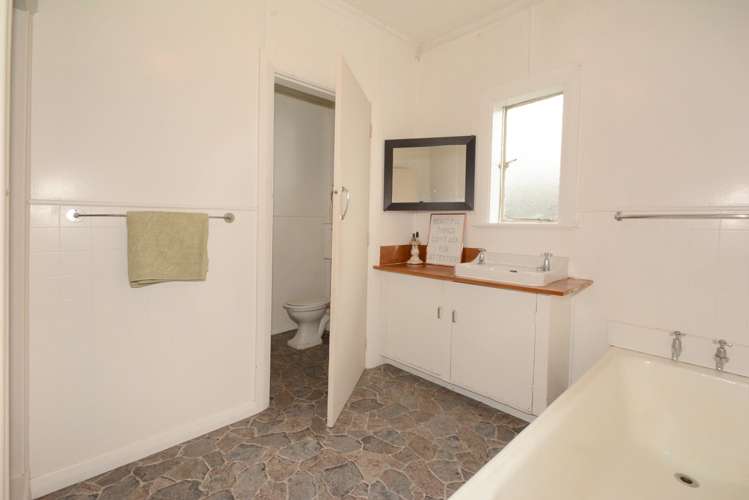 81 Chaucer Street Milton_12