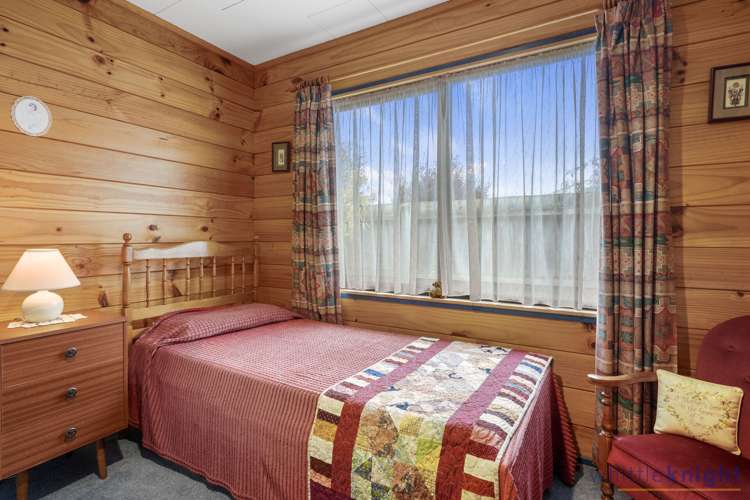 5 Devon Crescent Darfield_11