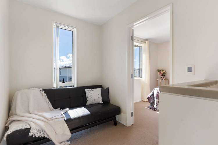 8 Saddleback Crescent Papakura_24