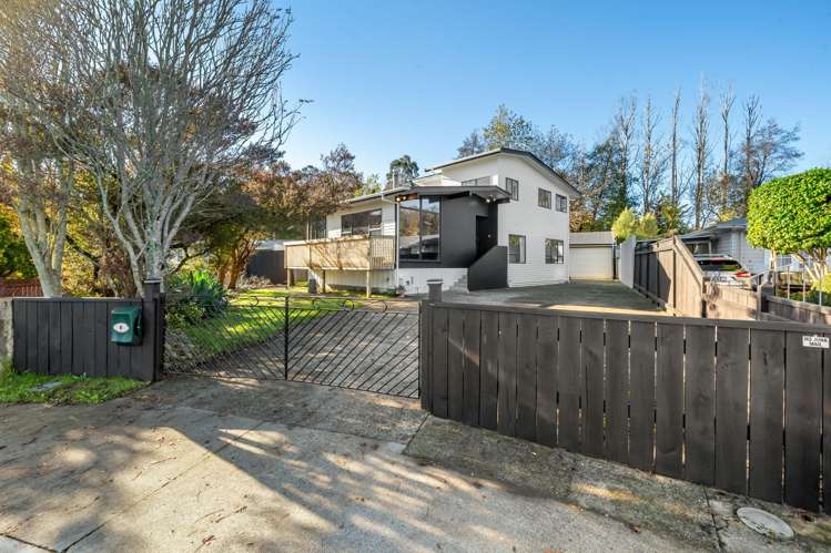6 Longfellow Street Trentham_25