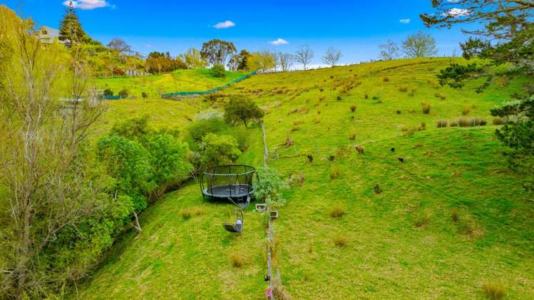 340 Whitford Road Whitford_11