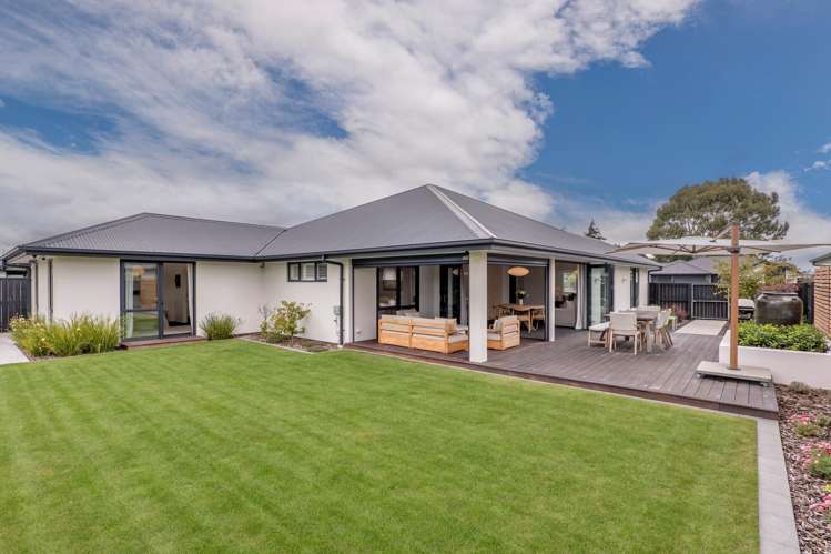 12 Verdeco Boulevard Lincoln_24