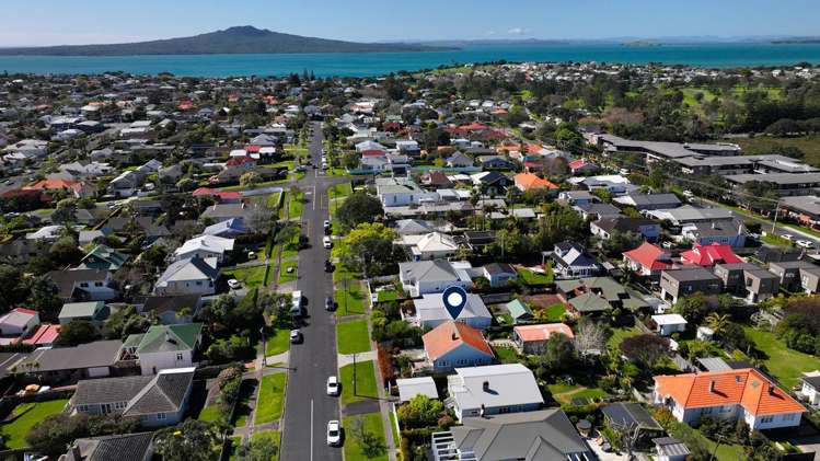 33 Aramoana Avenue Devonport_23