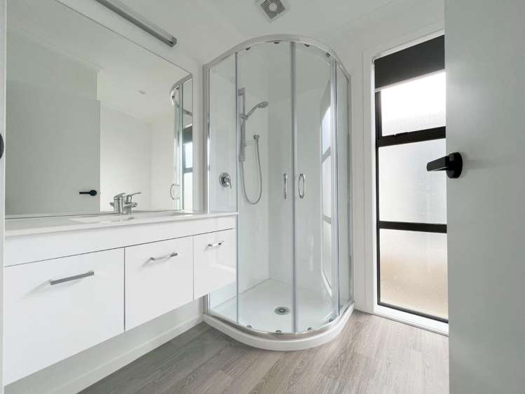 4/1087 Heaphy Terrace 10458_6