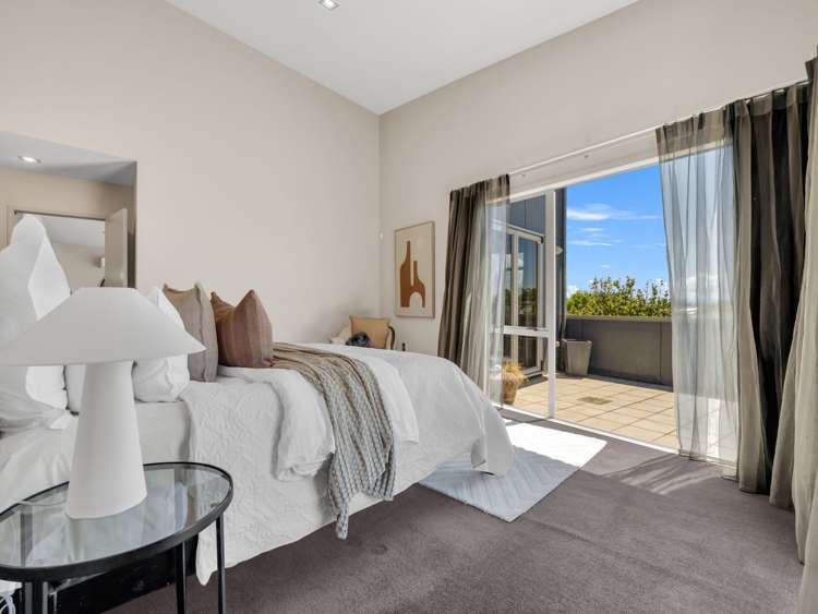 2 Honeysuckle Lane Ohauiti_21