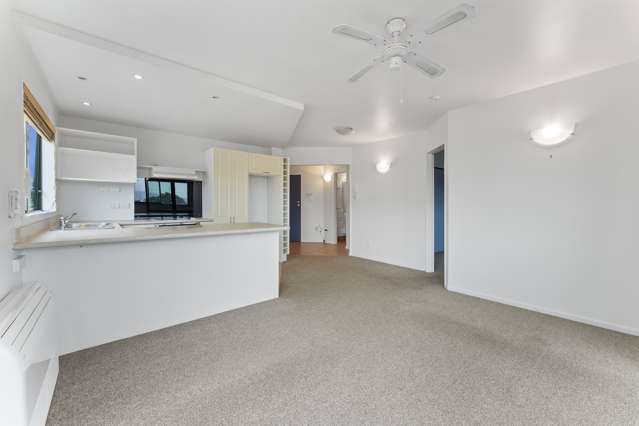 1e/25 Maclean Street Paraparaumu Beach_4