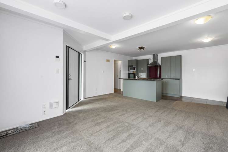 2 Iles Road Lynmore_13