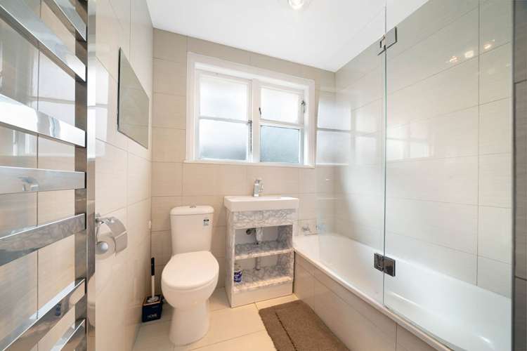 243 & 245 Great North Road Henderson_12