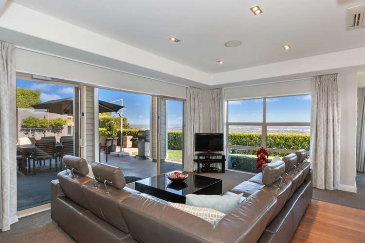 3 Roystone Way Huntsbury_13