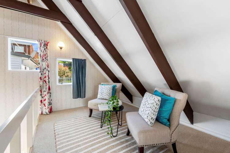 43a Beach Road Stanmore Bay_12