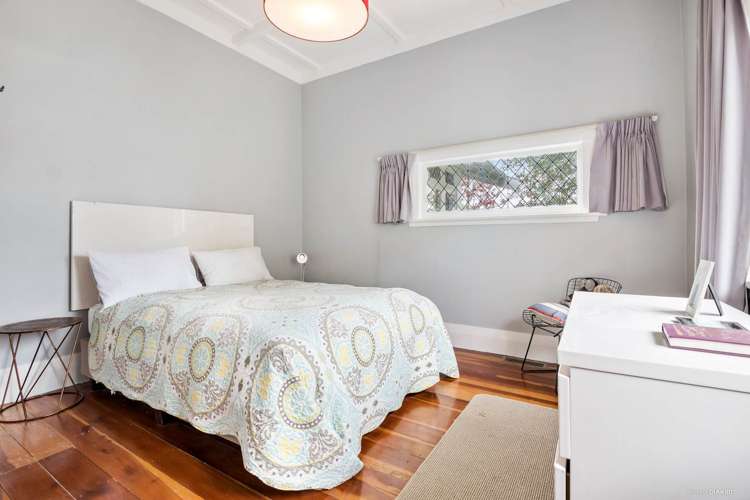 49 Lloyd Avenue Mount Albert_10