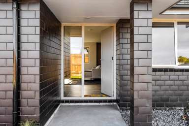 9 Midsummer Avenue_2