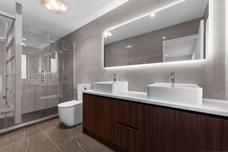 2A Matatahi Road Flat Bush_17