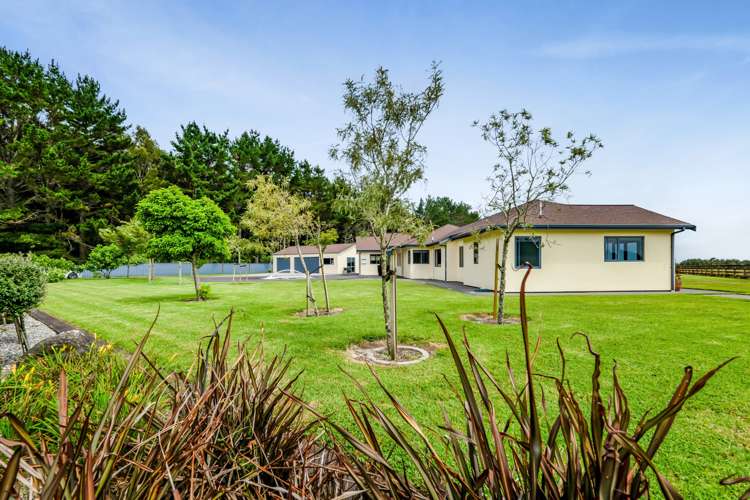 16 Beach Road Urenui_24