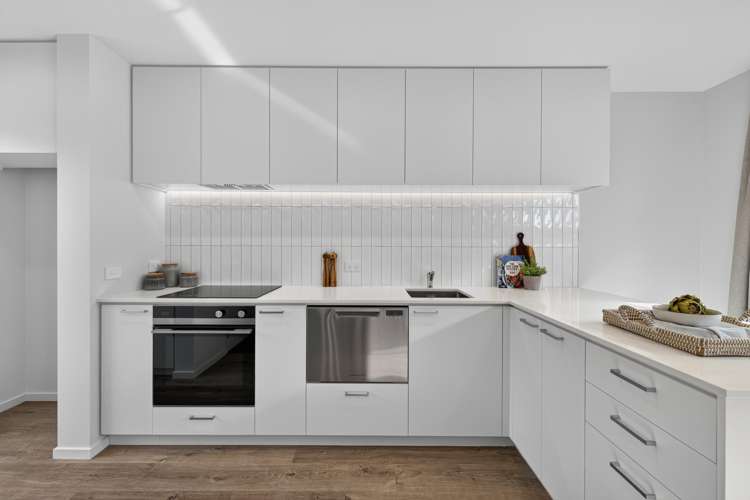 2/565 Madras Street_5
