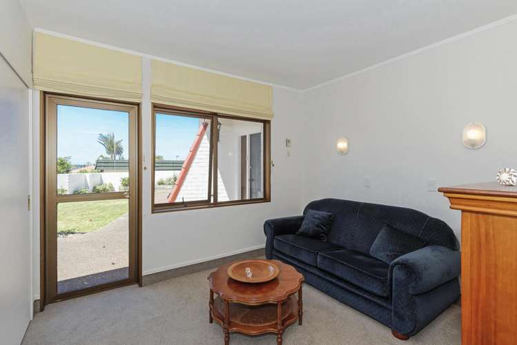 20 Wairata Place Te Atatu South_14