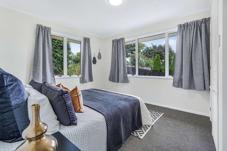 68 Acacia Crescent Glenview_13