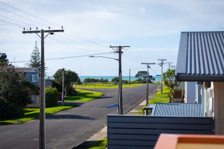 13 Brighton Road Waihi Beach_13