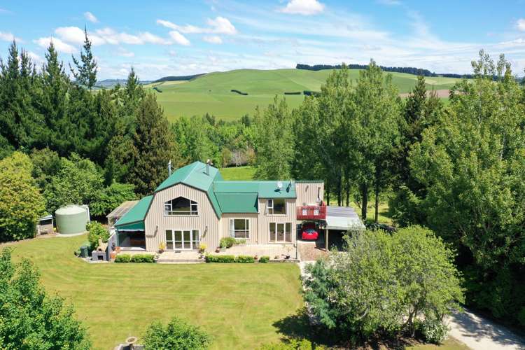 895 Old Coach Road Gore Surrounds_15