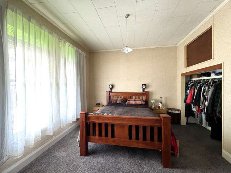 64 James Street Balclutha_10