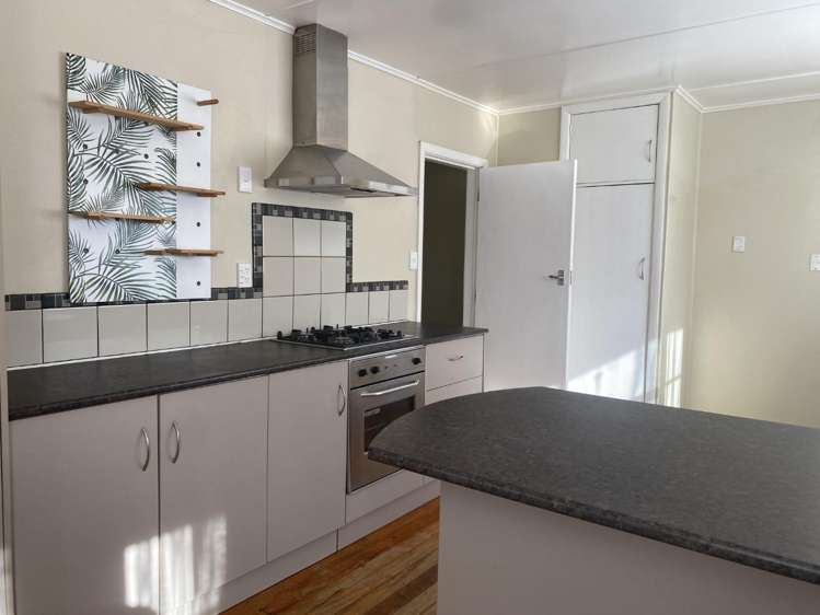 77 Fraser Street 10629_2
