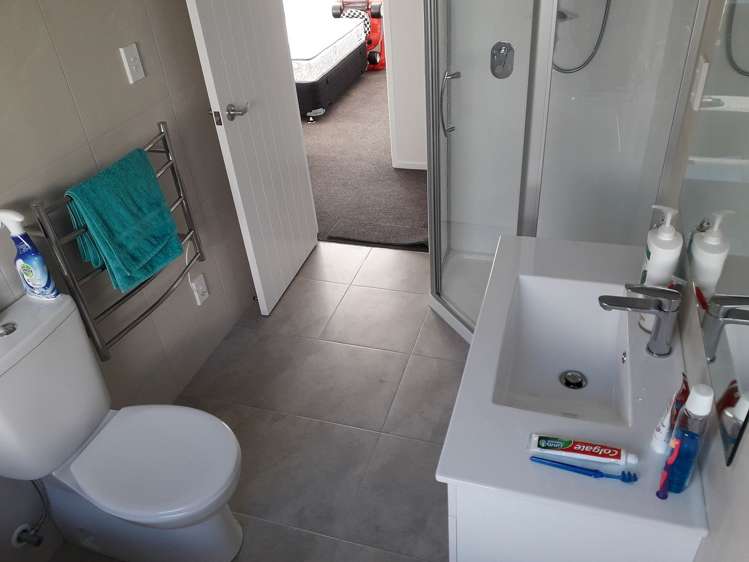 5 Park Chester Road Pukekohe_11