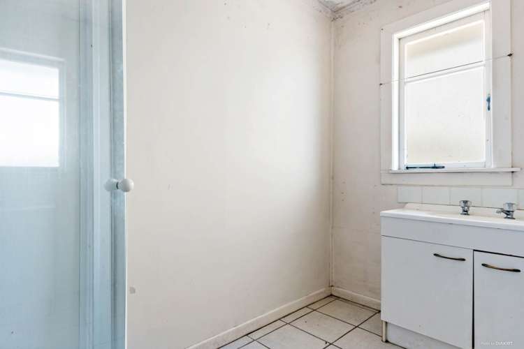 39 Church Crescent Panmure_9