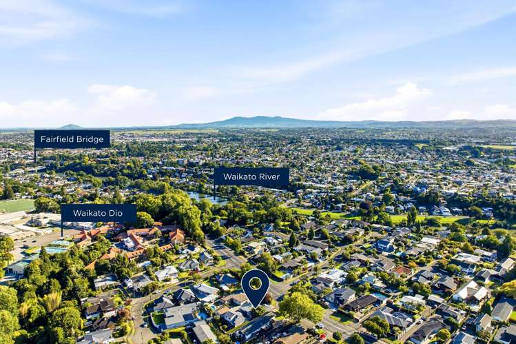 720A River Road Chartwell_23