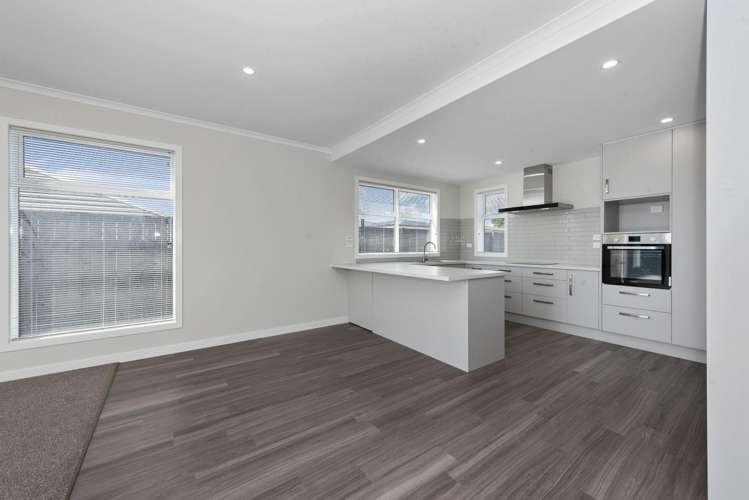 2/120 Horsham Downs Road 2612_7
