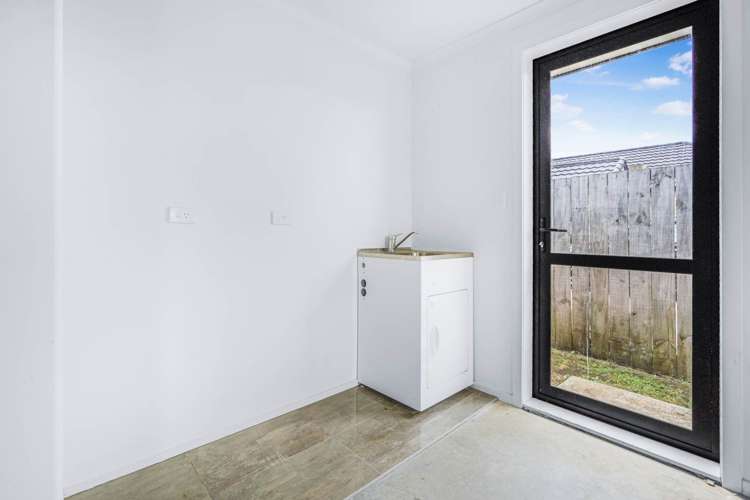 30 Blackwood Crescent Glenview_21