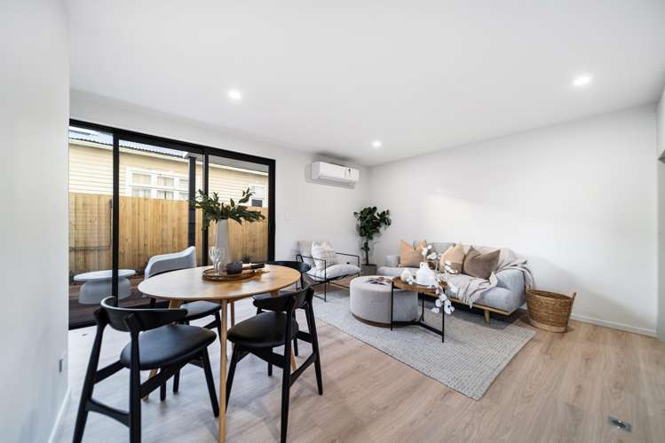 2/25 Allard Street St Albans_21