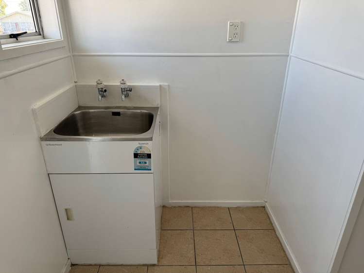 1/94 Beaumonts Way Manurewa_15