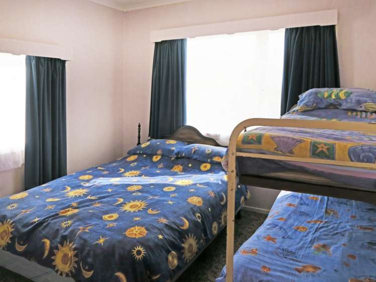 20 Rimu Street Kaka Point_7