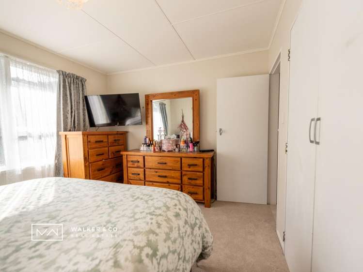 15 Kaponga Street Wainuiomata_6