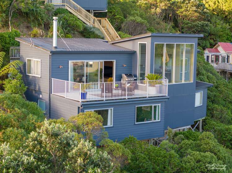 4 Singers Road Korokoro_24