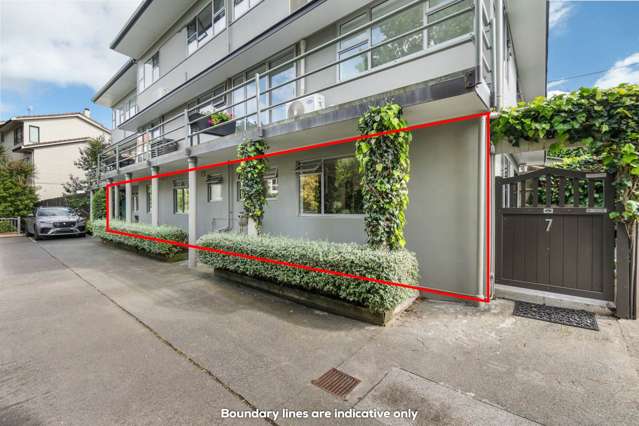 Double Grammar Spacious 2 Bedroom Unit