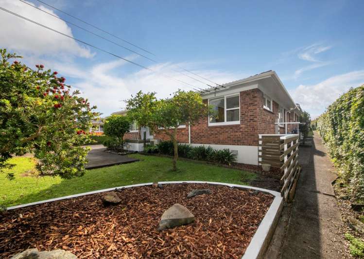 1/61 Rawhiti Road One Tree Hill_14