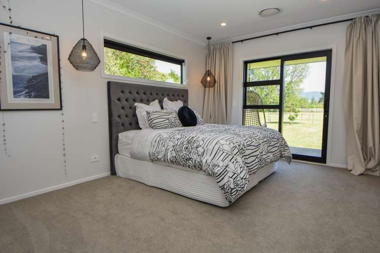 11 Rexwood Estate Carterton_15