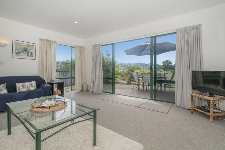 10 Ajax Head Pauanui_5