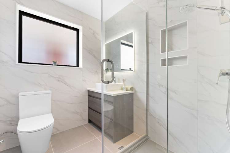 6/67 Royal View Road Te Atatu South_7